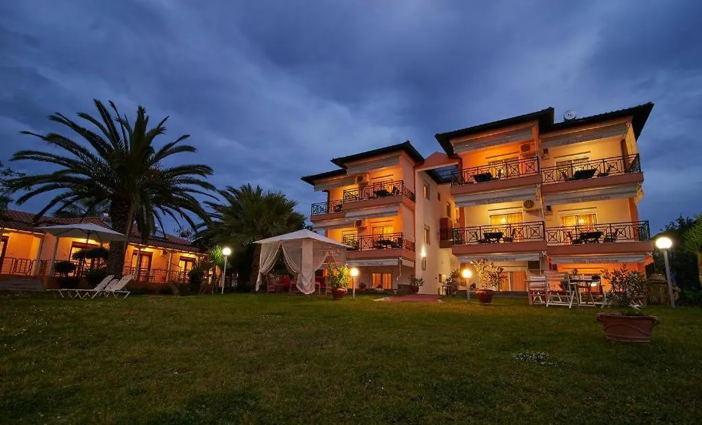 Tsitsirikos Studios Apartment Toroni