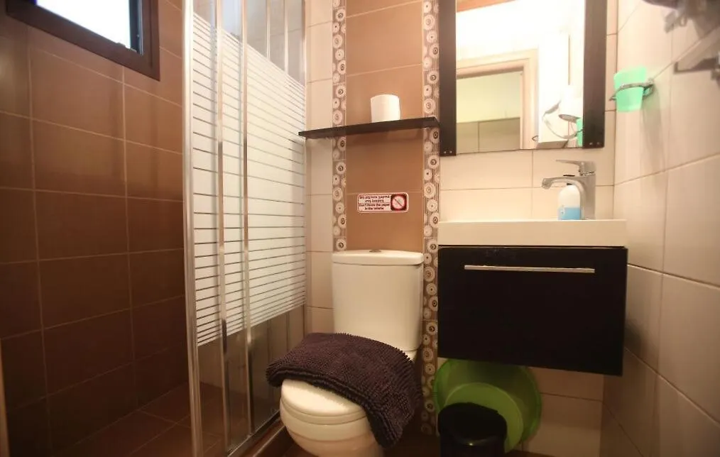 Tsitsirikos Studios Apartment Toroni
