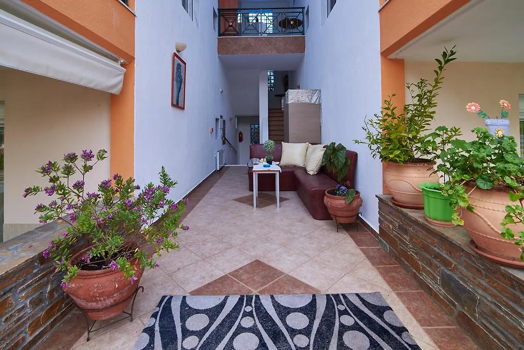 Tsitsirikos Studios Apartment Toroni
